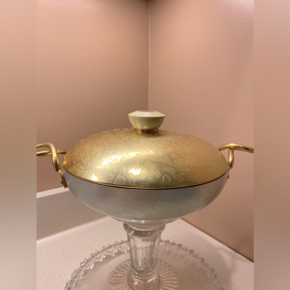 Vintage Kensington Aluminum Casserole Dish - Beautiful Moire Pattern